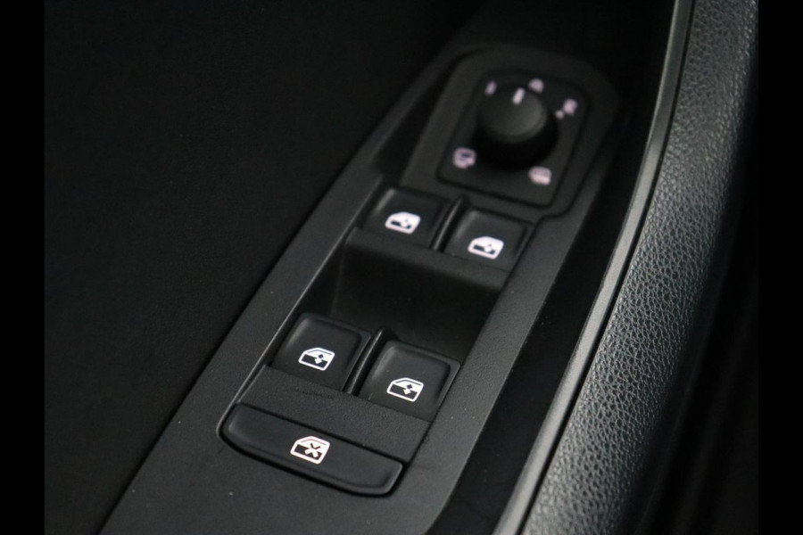 Škoda Kodiaq 1.5 TSI Business Edition | Trekhaak | Camera | Carplay | Navigatie | Half leder | Climate control | Cruise control | Full LED