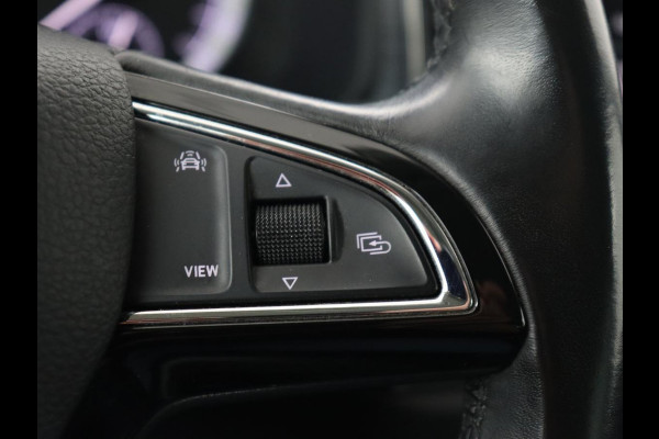 Škoda Kodiaq 1.5 TSI Business Edition | Trekhaak | Camera | Carplay | Navigatie | Half leder | Climate control | Cruise control | Full LED