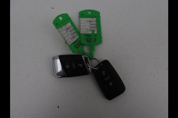 Škoda Kodiaq 1.5 TSI Business Edition | Trekhaak | Camera | Carplay | Navigatie | Half leder | Climate control | Cruise control | Full LED