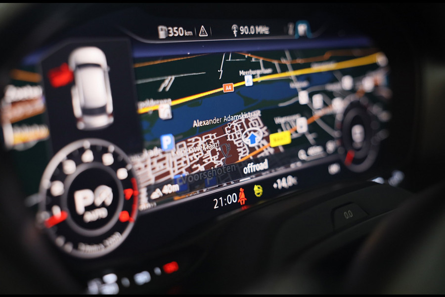 Audi Q2 35 TFSI Edition ONE / AUT / CC / Open Panoramadak / Virtual Cockpit / Lane Assist / Dode Hoek / Navi / Camera / Led / 19 I