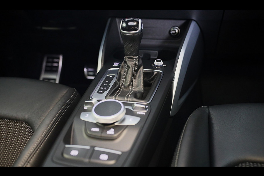 Audi Q2 35 TFSI Edition ONE / AUT / CC / Open Panoramadak / Virtual Cockpit / Lane Assist / Dode Hoek / Navi / Camera / Led / 19 I