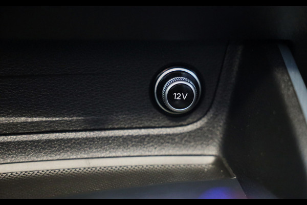 Audi Q2 35 TFSI Edition ONE / AUT / CC / Open Panoramadak / Virtual Cockpit / Lane Assist / Dode Hoek / Navi / Camera / Led / 19 I