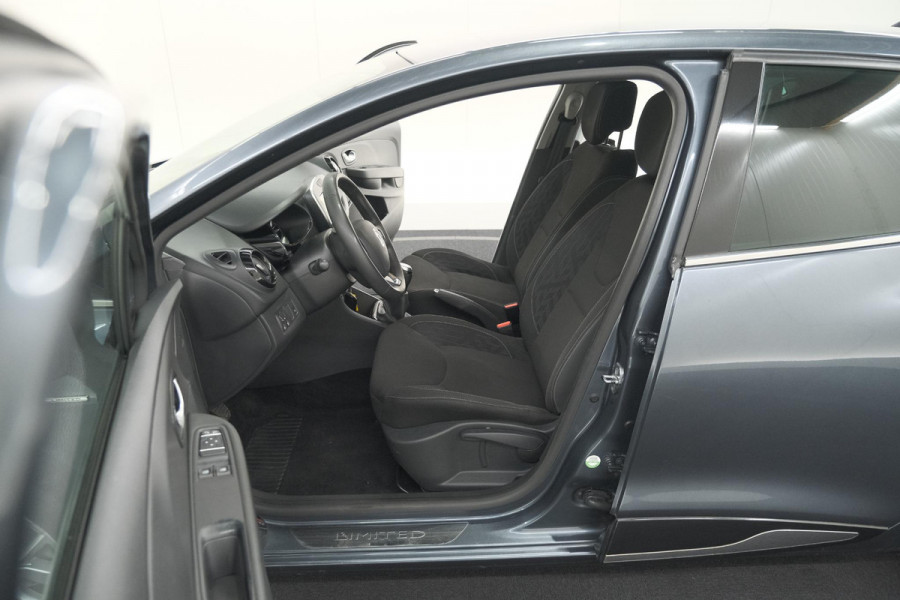 Renault Clio TCe 90 Limited | Camera | Navigatie | Parkeersensoren | Climate Control