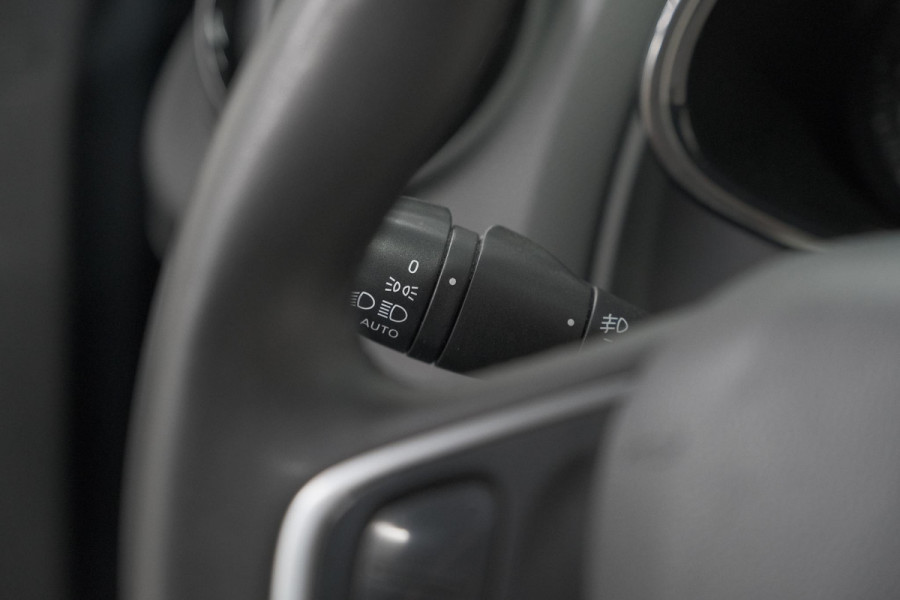 Renault Clio TCe 90 Limited | Camera | Navigatie | Parkeersensoren | Climate Control