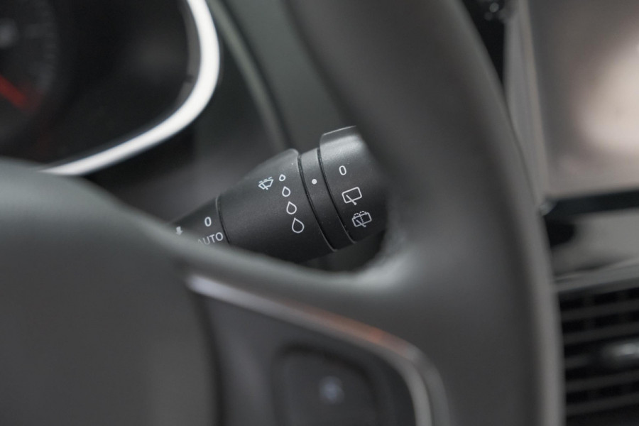 Renault Clio TCe 90 Limited | Camera | Navigatie | Parkeersensoren | Climate Control