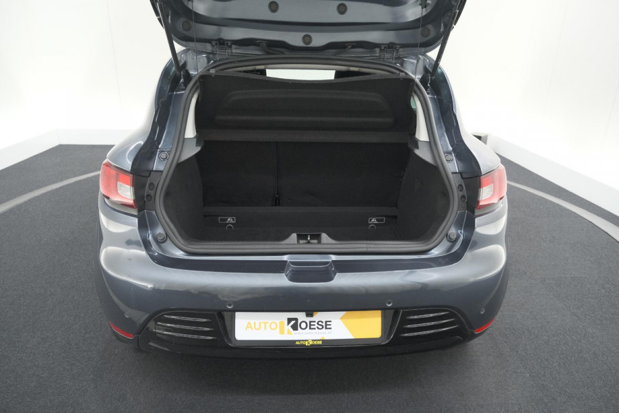 Renault Clio TCe 90 Limited | Camera | Navigatie | Parkeersensoren | Climate Control