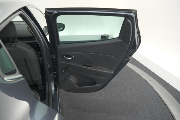Renault Clio TCe 90 Limited | Camera | Navigatie | Parkeersensoren | Climate Control