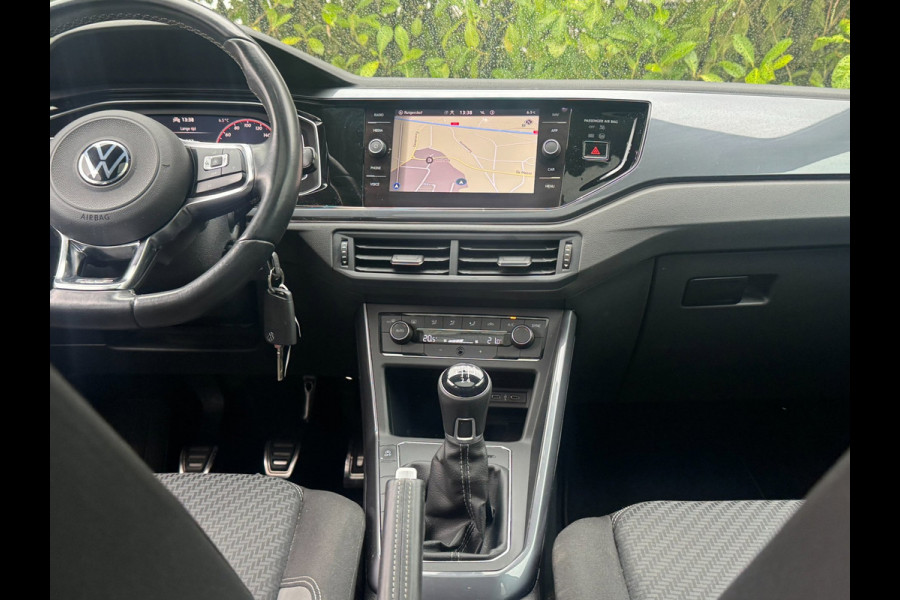 Volkswagen Polo 1.0 TSI HIGHLINE R-LINE PANORAMA LED VIRTUAL CARPLAY VOL OPTIES NAP NEDERLANDSE AUTO