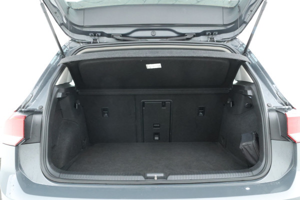 Volkswagen Golf 1.0 TSI Life 5 Deurs hb, Navigatie, Airco,