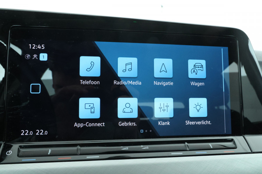 Volkswagen Golf 1.0 TSI Life 5 Deurs hb, Navigatie, Airco,