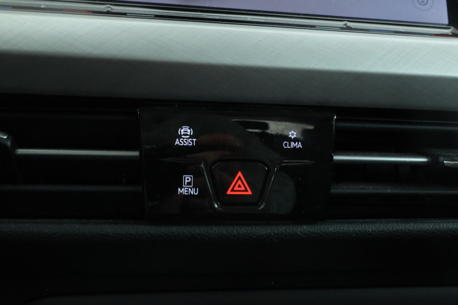 Volkswagen Golf 1.0 TSI Life 5 Deurs hb, Navigatie, Airco,