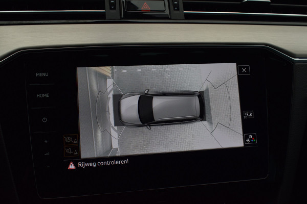 Volkswagen Passat 1.5 TSI 150pk DSG R-Line | Pano | Trekhaak | 360 camera