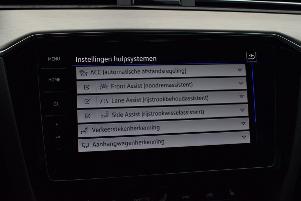 Volkswagen Passat 1.5 TSI 150pk DSG R-Line | Pano | Trekhaak | 360 camera