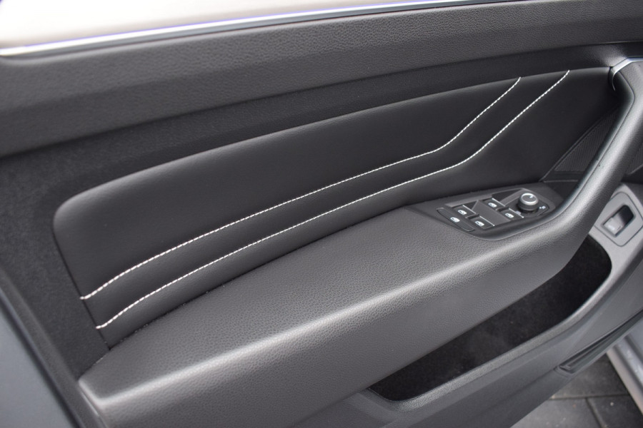 Volkswagen Passat 1.5 TSI 150pk DSG R-Line | Pano | Trekhaak | 360 camera