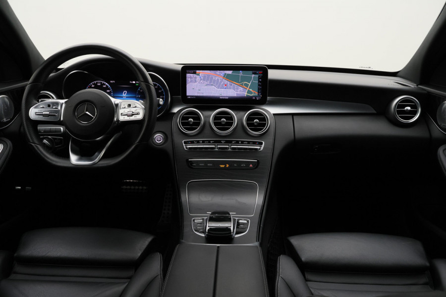 Mercedes-Benz C-Klasse 300 e 4MATIC AMG Line Panoramadak, Burmester, Memory, 360° Camera, Apple Carplay, Head-Up