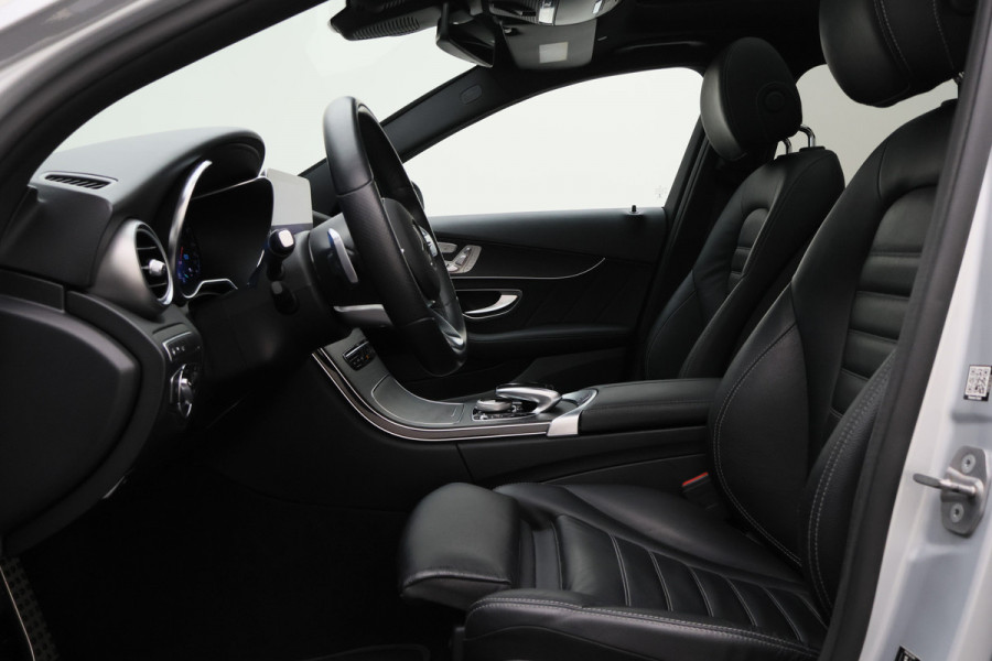 Mercedes-Benz C-Klasse 300 e 4MATIC AMG Line Panoramadak, Burmester, Memory, 360° Camera, Apple Carplay, Head-Up