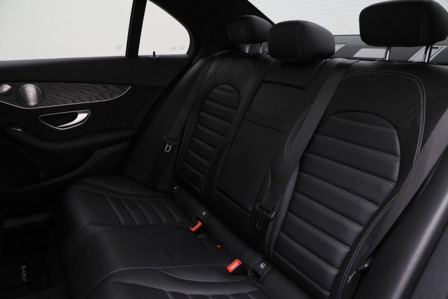 Mercedes-Benz C-Klasse 300 e 4MATIC AMG Line Panoramadak, Burmester, Memory, 360° Camera, Apple Carplay, Head-Up