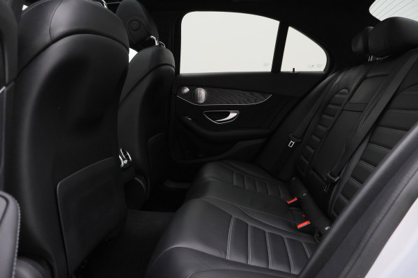 Mercedes-Benz C-Klasse 300 e 4MATIC AMG Line Panoramadak, Burmester, Memory, 360° Camera, Apple Carplay, Head-Up