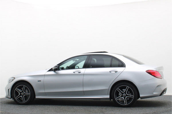 Mercedes-Benz C-Klasse 300 e 4MATIC AMG Line Panoramadak, Burmester, Memory, 360° Camera, Apple Carplay, Head-Up