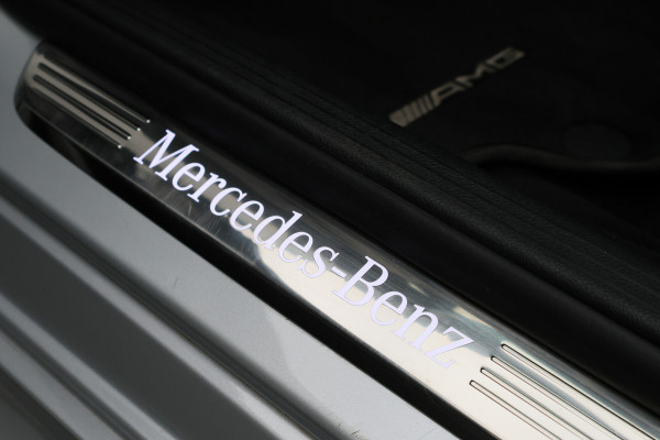 Mercedes-Benz C-Klasse 300 e 4MATIC AMG Line Panoramadak, Burmester, Memory, 360° Camera, Apple Carplay, Head-Up