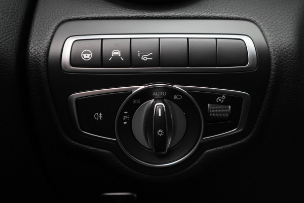 Mercedes-Benz C-Klasse 300 e 4MATIC AMG Line Panoramadak, Burmester, Memory, 360° Camera, Apple Carplay, Head-Up