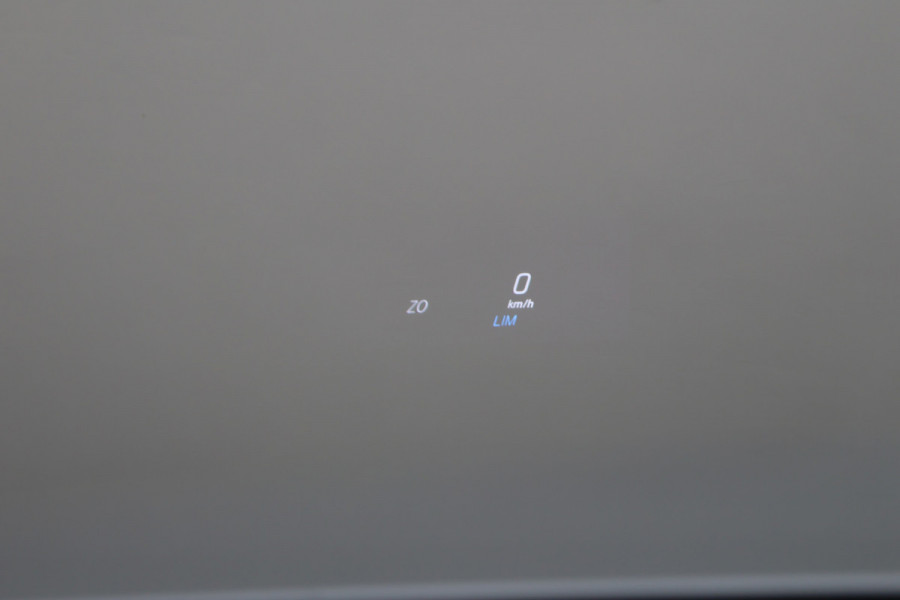 Mercedes-Benz C-Klasse 300 e 4MATIC AMG Line Panoramadak, Burmester, Memory, 360° Camera, Apple Carplay, Head-Up