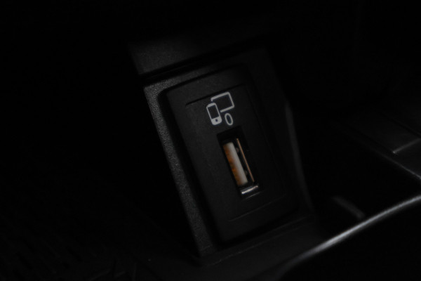 Mercedes-Benz C-Klasse 300 e 4MATIC AMG Line Panoramadak, Burmester, Memory, 360° Camera, Apple Carplay, Head-Up