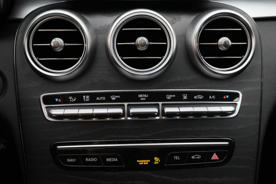 Mercedes-Benz C-Klasse 300 e 4MATIC AMG Line Panoramadak, Burmester, Memory, 360° Camera, Apple Carplay, Head-Up