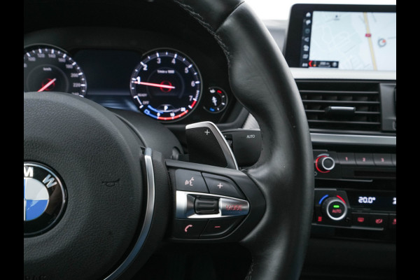 BMW 4 Serie Gran Coupé 420i M-Sportpack High Executive Edition (INCL-BTW) Aut. *LEATHER | FULL-LED | DIGI-COCKPIT | HIFI-SOUND | HEATED-SPORTSEATS | DAB+ | CAMERA | SHIFTPADDLES | PRIVACYGLASS | HEAD-UP | TOWBAR | KEYLESS | CARBON-INLAY | 19''ALU*