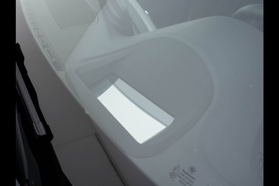 BMW 4 Serie Gran Coupé 420i M-Sportpack High Executive Edition (INCL-BTW) Aut. *LEATHER | FULL-LED | DIGI-COCKPIT | HIFI-SOUND | HEATED-SPORTSEATS | DAB+ | CAMERA | SHIFTPADDLES | PRIVACYGLASS | HEAD-UP | TOWBAR | KEYLESS | CARBON-INLAY | 19''ALU*