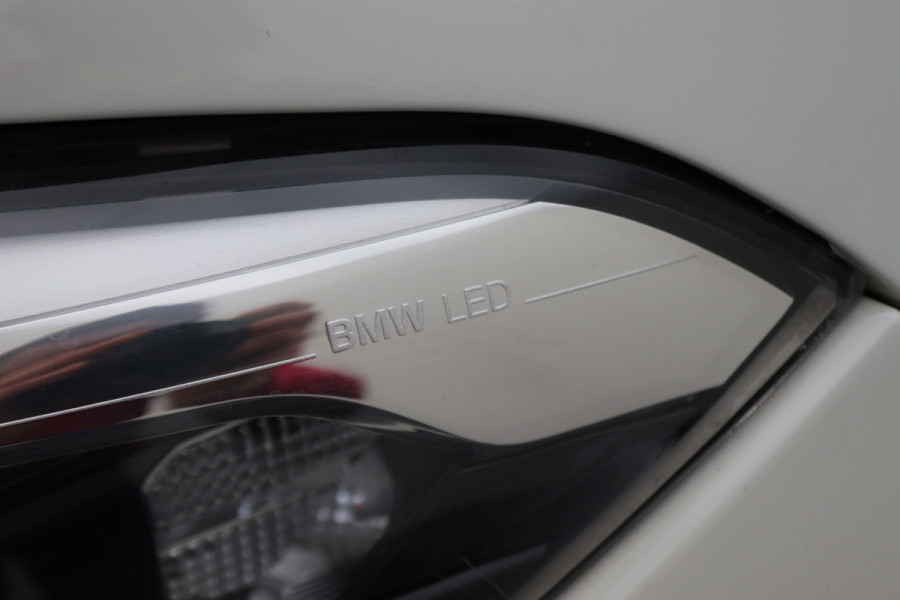 BMW 1-serie 118i Edition M Sport Shadow High Executive Automaat Leer, Navigatie, LED, Cruise, Stoelverwarming, 18"