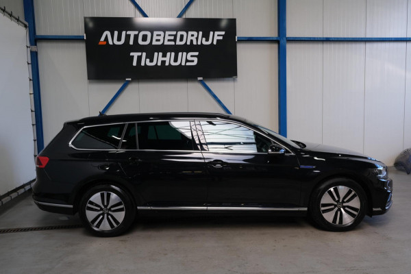 Volkswagen Passat Variant 1.4 TSI PHEV GTE Business - SOH 99% Cruise, Camera, Camera, Massage stoelen