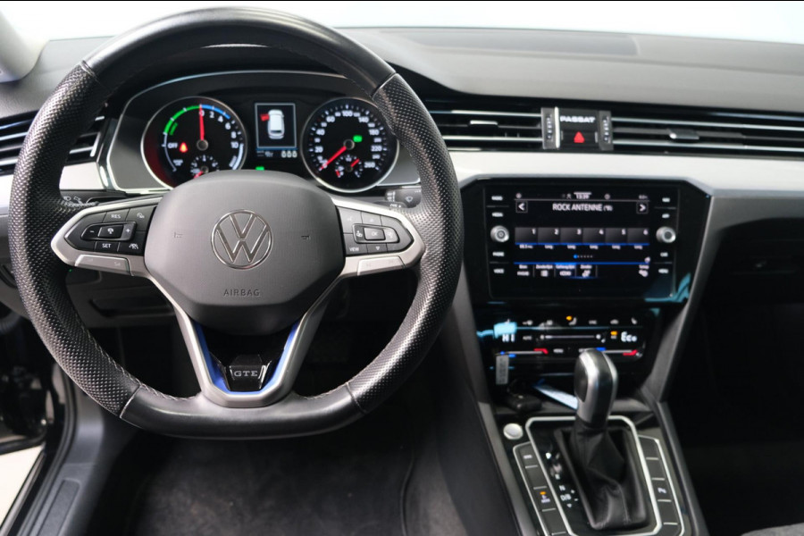 Volkswagen Passat Variant 1.4 TSI PHEV GTE Business - SOH 99% Cruise, Camera, Camera, Massage stoelen
