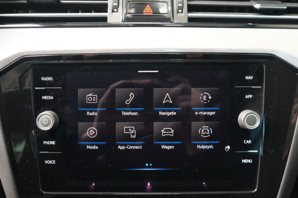 Volkswagen Passat Variant 1.4 TSI PHEV GTE Business - SOH 99% Cruise, Camera, Camera, Massage stoelen