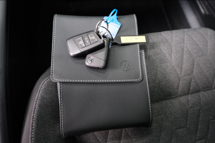 Volkswagen Passat Variant 1.4 TSI PHEV GTE Business - SOH 99% Cruise, Camera, Camera, Massage stoelen