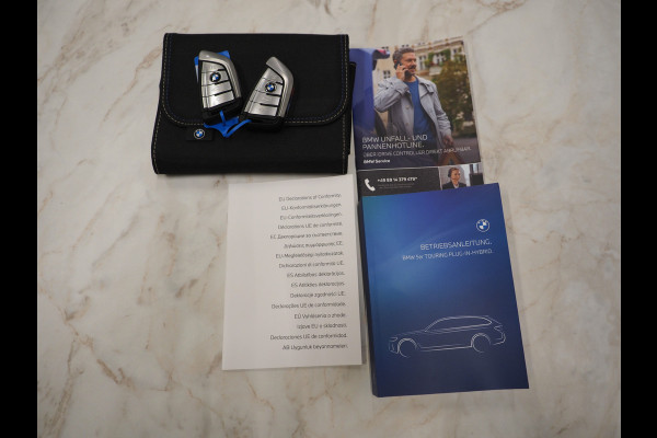 BMW 5 Serie Touring 530e xDrive M Sport | Panoramadak | Harman/Kardon | Leder | 360 | Adaptive Cruise | Trekhaak | Carplay