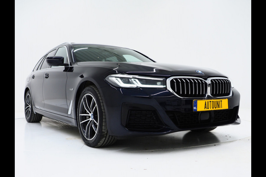 BMW 5 Serie Touring 530e xDrive M Sport | Panoramadak | Harman/Kardon | Leder | 360 | Adaptive Cruise | Trekhaak | Carplay