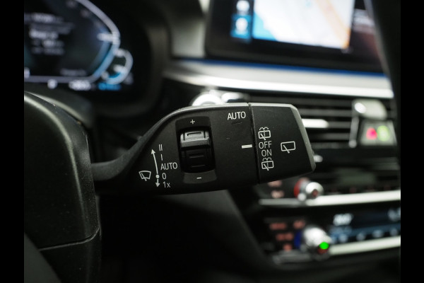 BMW 5 Serie Touring 530e xDrive M Sport | Panoramadak | Harman/Kardon | Leder | 360 | Adaptive Cruise | Trekhaak | Carplay