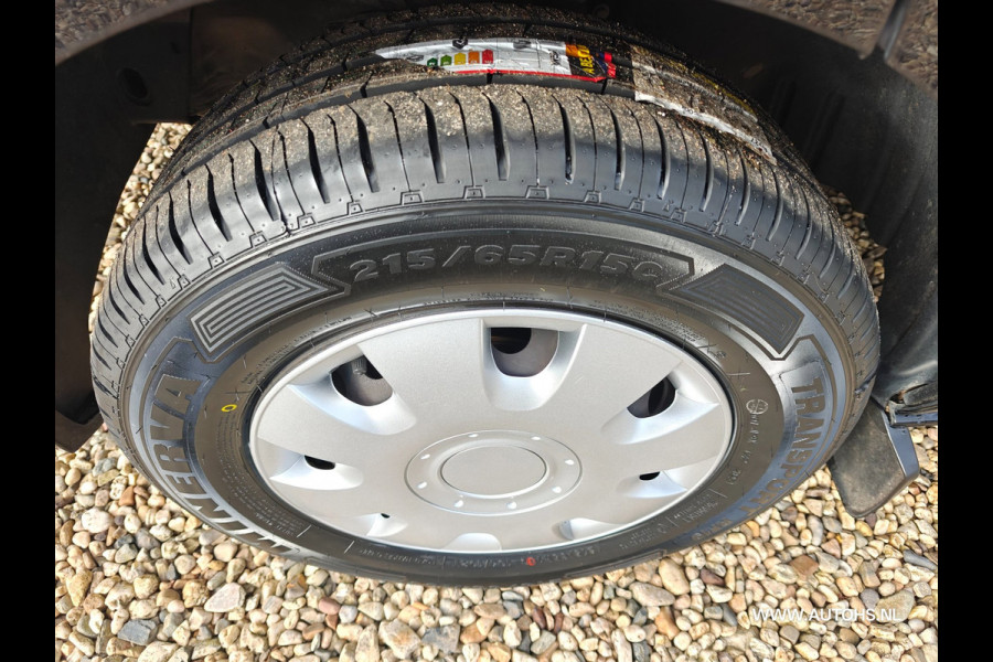 Ford Transit Custom 280 2.0 TDCI L1H1 , Euro 6 , 1e Eig. Apk 3-2027 ,Navigatie en parkeerhulp , leuke bus.