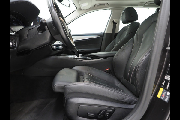 BMW 5 Serie Touring 530e xDrive | Panoramdak | Laser LED |Trekhaak | Leder | HUD | Keyless | Adaptive Cruise | Carplay