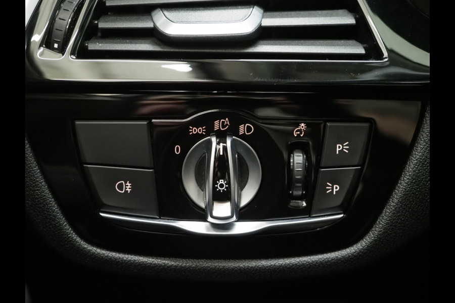 BMW 5 Serie Touring 530e xDrive | Panoramdak | Laser LED |Trekhaak | Leder | HUD | Keyless | Adaptive Cruise | Carplay