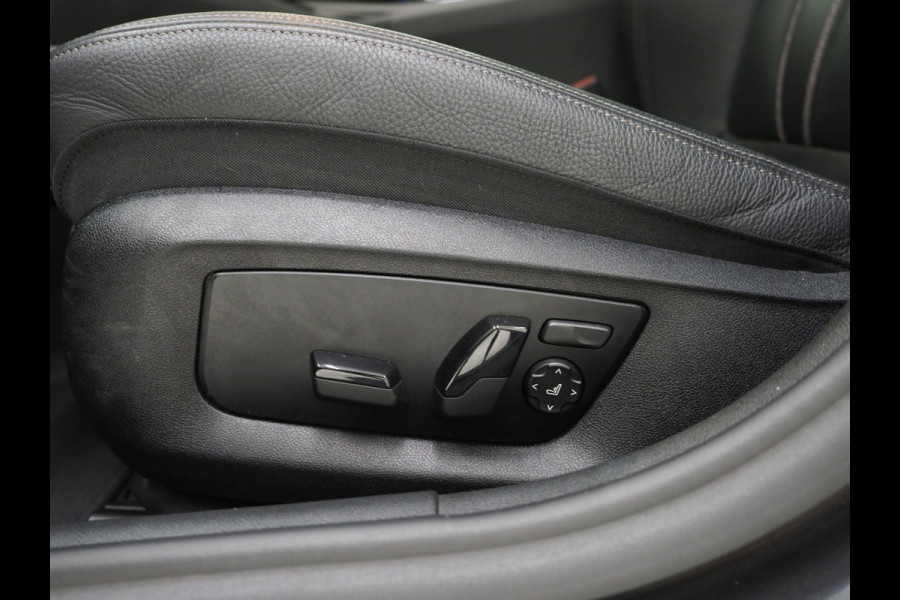 BMW 5 Serie Touring 530e xDrive | Panoramdak | Laser LED |Trekhaak | Leder | HUD | Keyless | Adaptive Cruise | Carplay