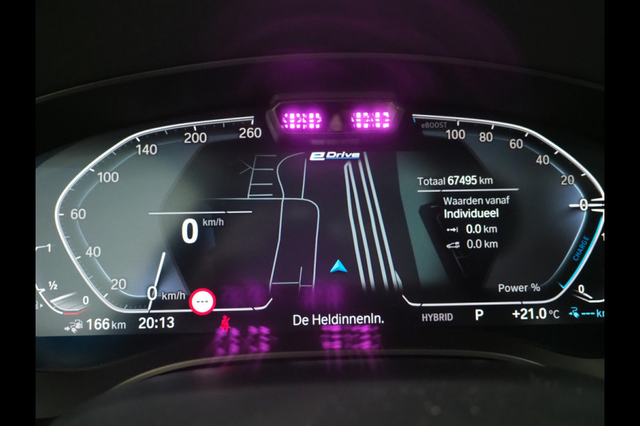 BMW 5 Serie Touring 530e xDrive | Panoramdak | Laser LED |Trekhaak | Leder | HUD | Keyless | Adaptive Cruise | Carplay