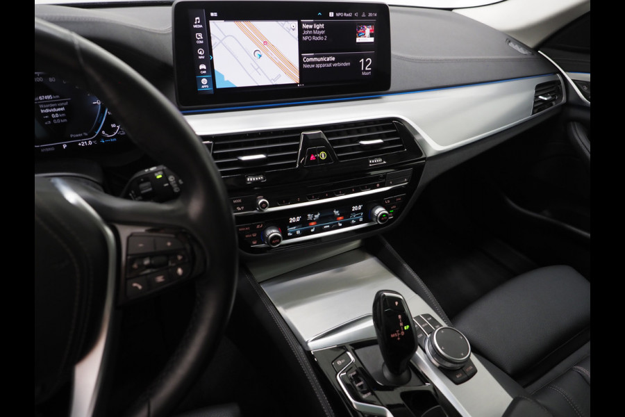 BMW 5 Serie Touring 530e xDrive | Panoramdak | Laser LED |Trekhaak | Leder | HUD | Keyless | Adaptive Cruise | Carplay