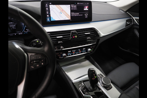 BMW 5 Serie Touring 530e xDrive | Panoramdak | Laser LED |Trekhaak | Leder | HUD | Keyless | Adaptive Cruise | Carplay
