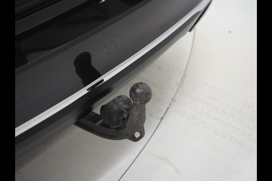 BMW 5 Serie Touring 530e xDrive | Panoramdak | Laser LED |Trekhaak | Leder | HUD | Keyless | Adaptive Cruise | Carplay