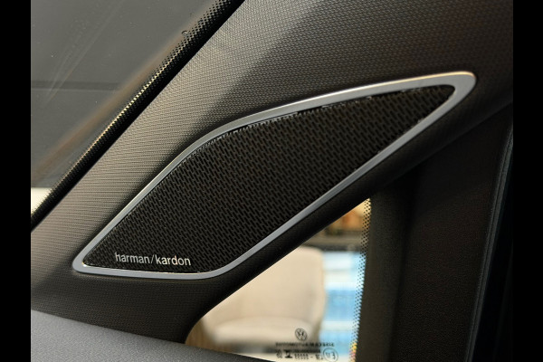 Volkswagen Golf GTI CLUBSPORT|AKRA|NURNBURGRING|PANO|HuD|HARMAN KARDON|KEYLESS|CARPLAY|ACC|IQ LIGHT|SFEERVERLICHTING|300PK|BOMVOL!