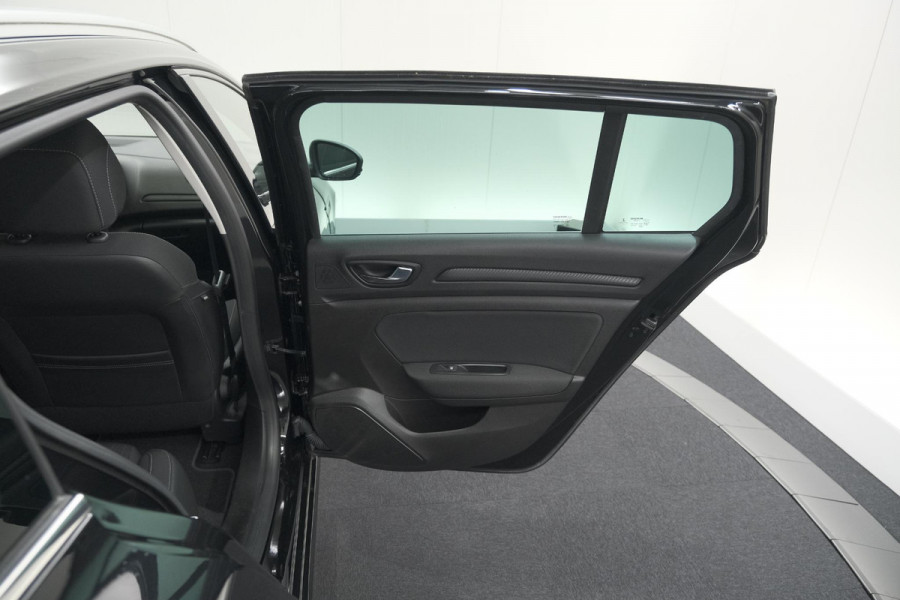 Renault Mégane Estate TCe 110 Limited | Apple Carplay | Parkeersensoren | Cruise Control | Navigatie