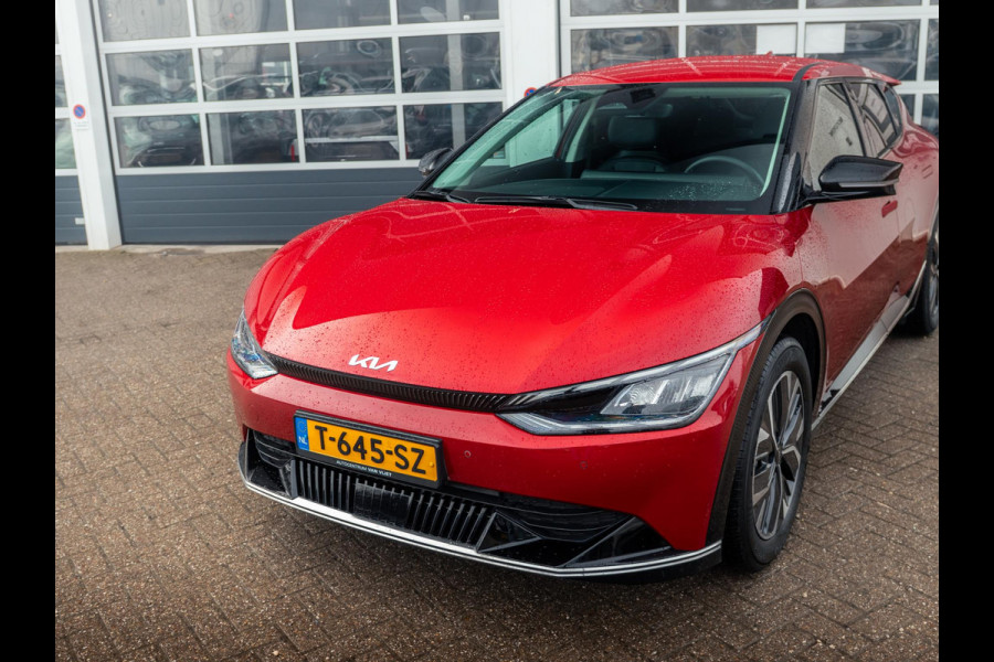 Kia Ev6 Plus 58 kWh | SOH 98,1% | Clima | Adapt. Cruise | Camera | Apple Carplay | Stoel, Stuur & Achterbank Verw. | Warmtepomp | Navi | 19" | Keyless | Elektr. A-klep | BSM