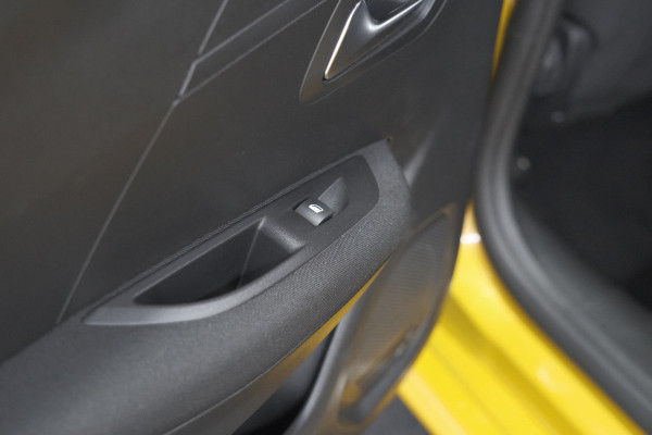 Peugeot 208 PureTech 75 Active Pack | Parkeersensoren | Apple Carplay | Airco